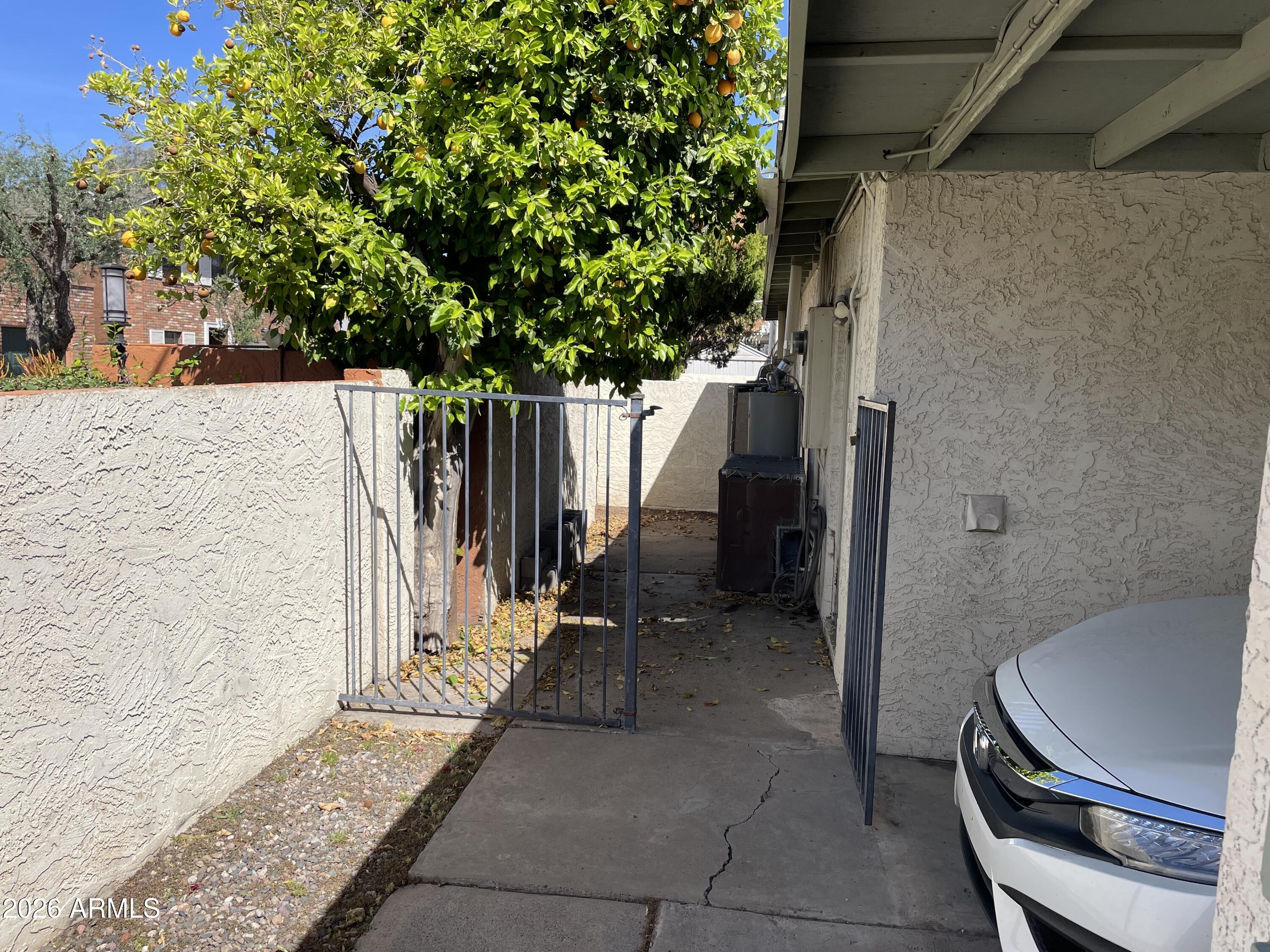 385 East Coronado Road, Unit 7 Phoenix, AZ 85004 - Photo 19 of 20 IMG_2909