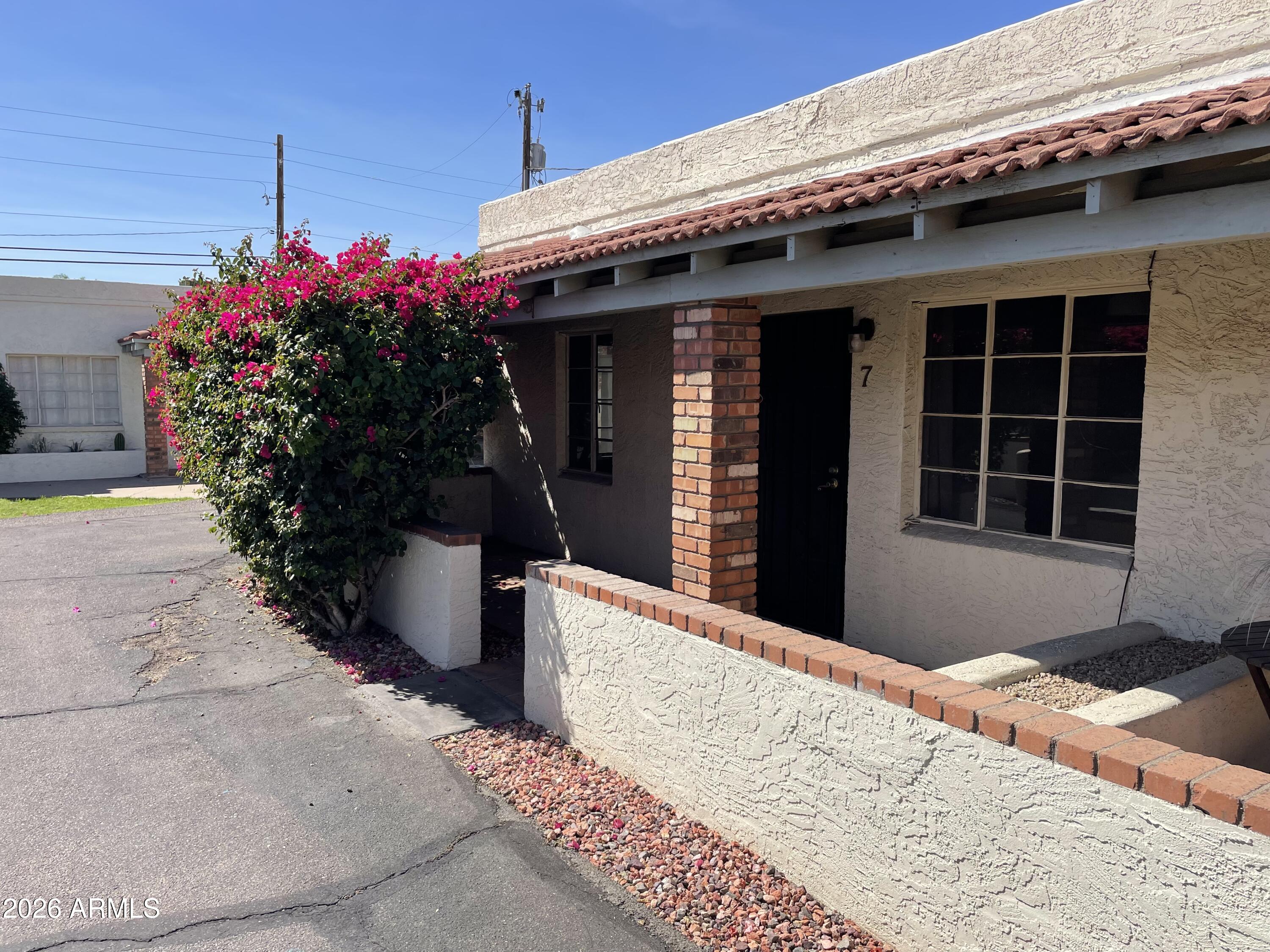 385 East Coronado Road, Unit 7 Phoenix, AZ 85004 - Photo 2 of 20 IMG_2910