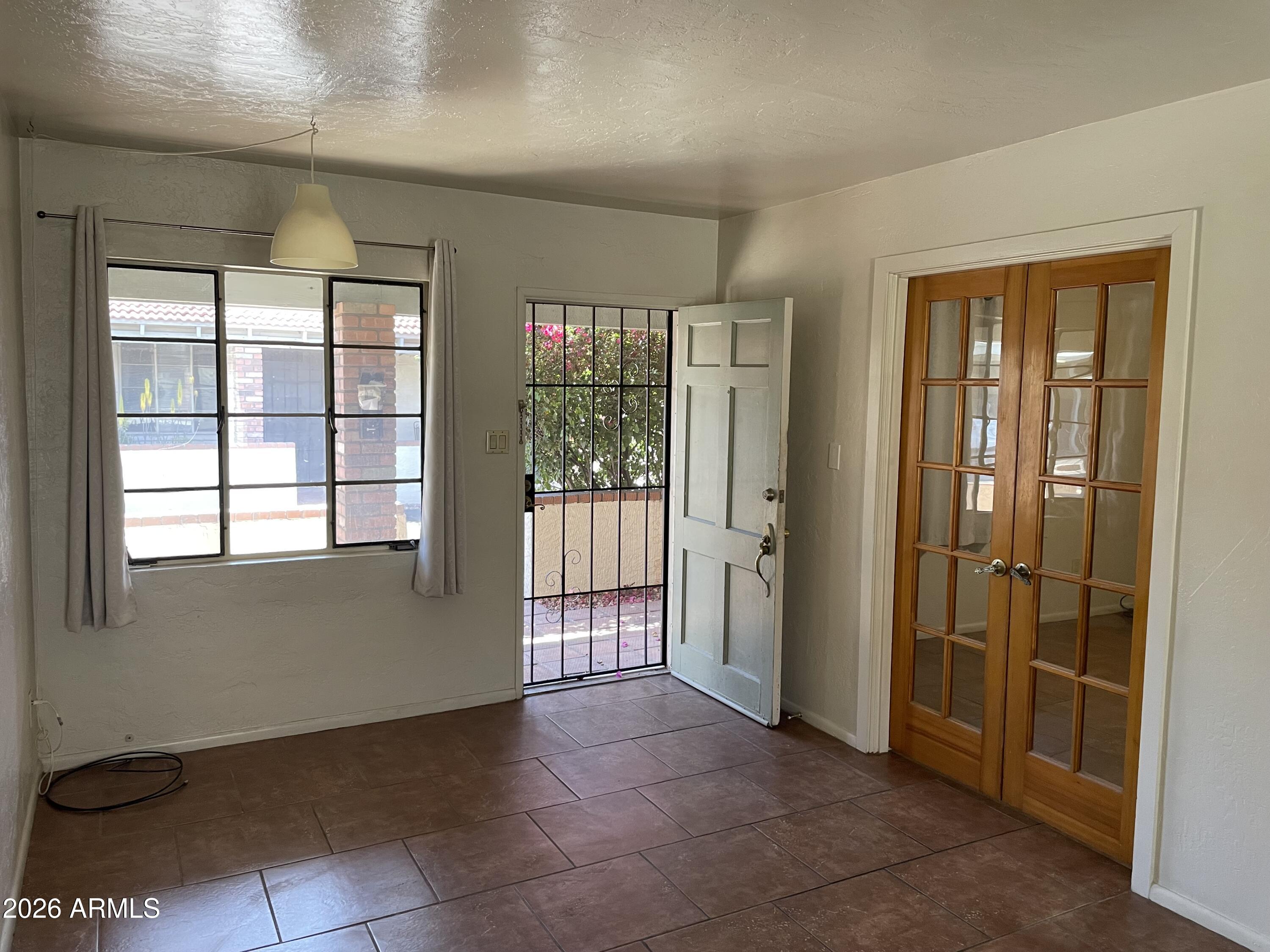 385 East Coronado Road, Unit 7 Phoenix, AZ 85004 - Photo 6 of 20 IMG_2925