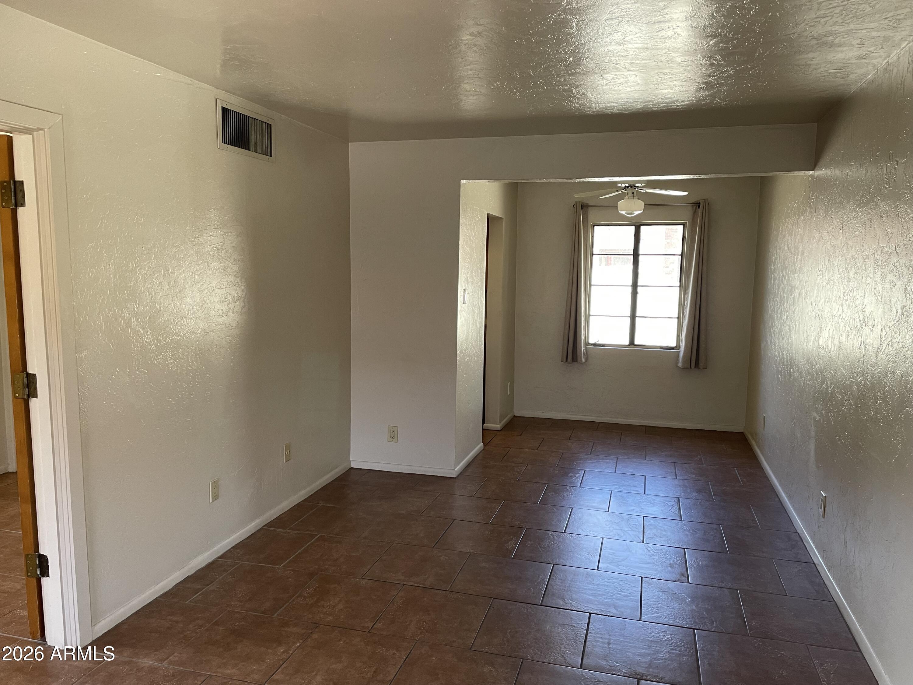 385 East Coronado Road, Unit 7 Phoenix, AZ 85004 - Photo 8 of 20 IMG_2912