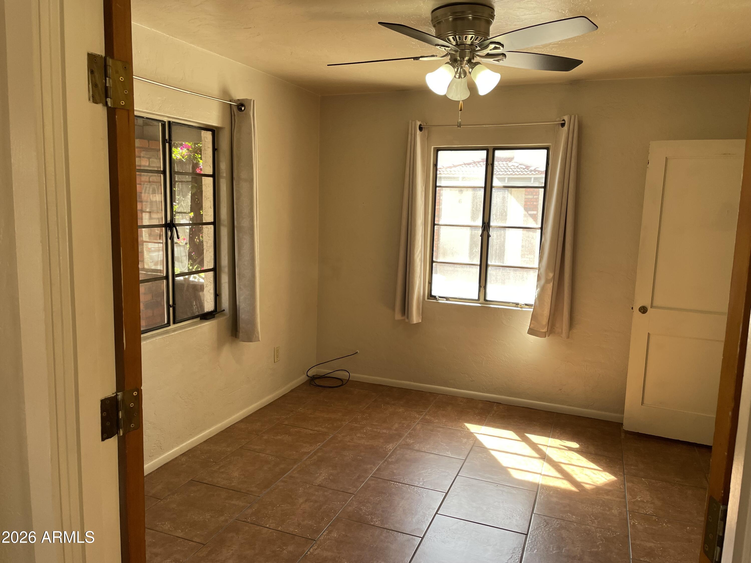 385 East Coronado Road, Unit 7 Phoenix, AZ 85004 - Photo 10 of 20 IMG_2919