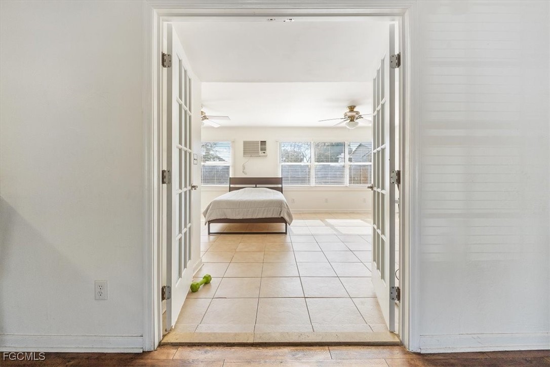 610 East Avenida Del Rio Clewiston, FL 33440 - Photo 20 of 49 a view of a living room with a floor to ceiling window