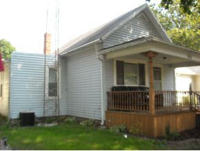 1111 Monroe Street Rochester, IN 46975 - Photo 3 of 6