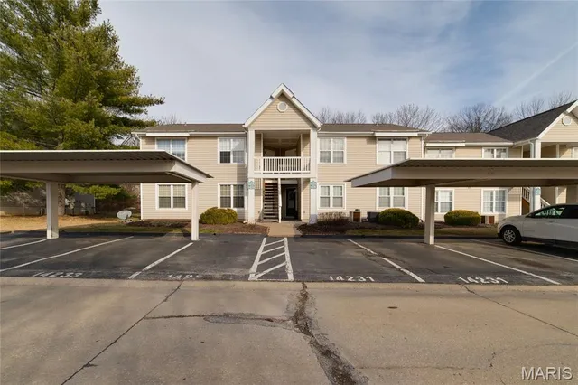 $105,000 | 14225 Cape Horn Place, Florissant, MO 63034