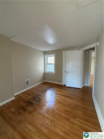 $2,495 | 230 East Fairview Street, Allentown, PA 18109
