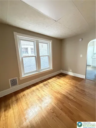 $2,495 | 230 East Fairview Street, Allentown, PA 18109