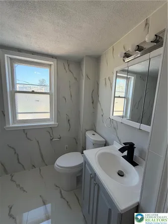 $2,495 | 230 East Fairview Street, Allentown, PA 18109
