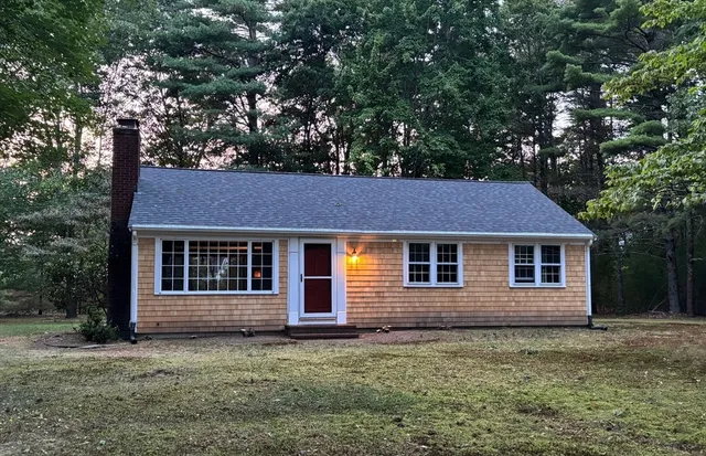 $2,995 | 364 Tremont Street, Duxbury, MA 02332