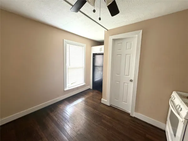 $700 | 7018 Avenue F, Unit 1, Houston, TX 77011