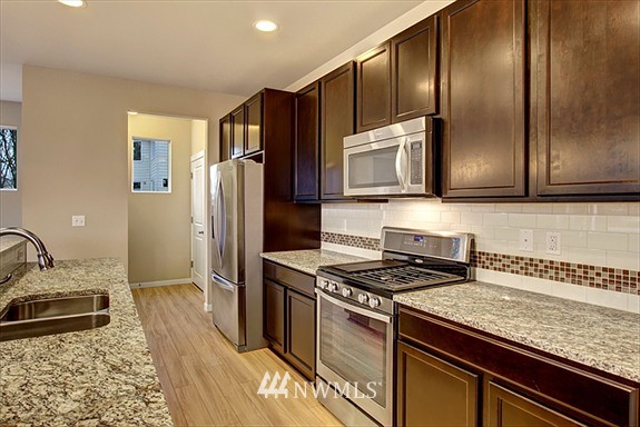 5474 Timber Ridge Drive, Unit 5094 Mount Vernon, WA 98273 - Photo 4 of 9 Gallery Image 4