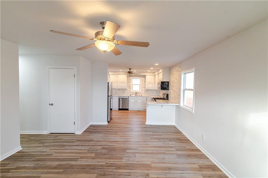 1109 Oak Street Atchison, KS 66002 - Photo 11 of 47