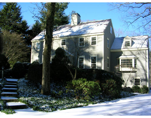 30 Lincoln Road Wellesley, MA 02481 - Photo 1 of 5 a front view of a house with a yard