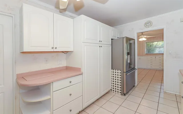 $649,000 | 2461 Ringling Boulevard, Sarasota, FL 34237