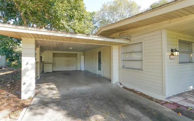 $649,000 | 2461 Ringling Boulevard, Sarasota, FL 34237