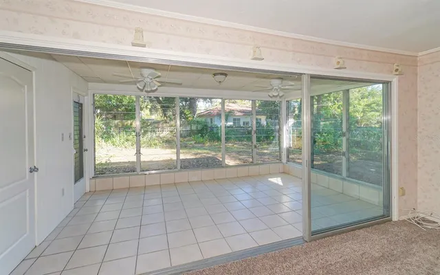 $649,000 | 2461 Ringling Boulevard, Sarasota, FL 34237