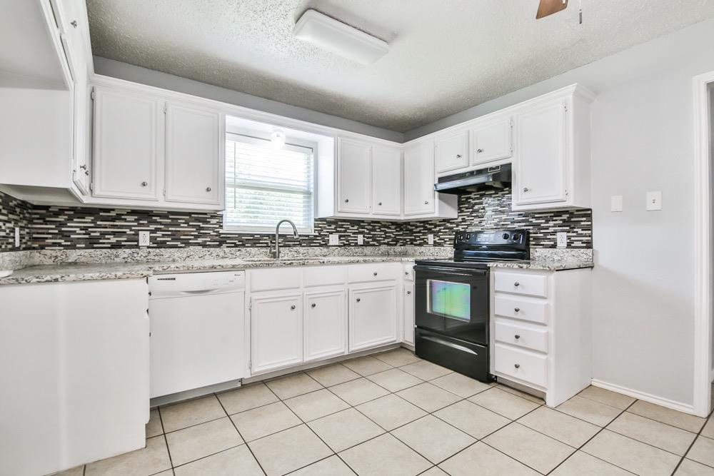 4630 Erskine Street Lubbock, TX 79416 - Photo 2 of 18 Photo 2