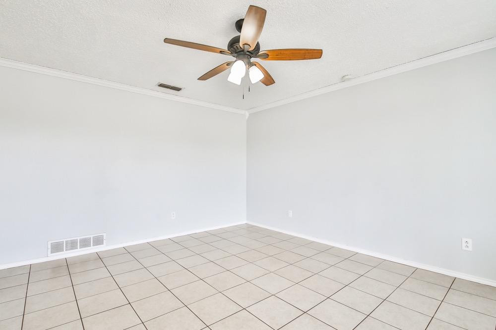 4630 Erskine Street Lubbock, TX 79416 - Photo 6 of 18 Photo 6