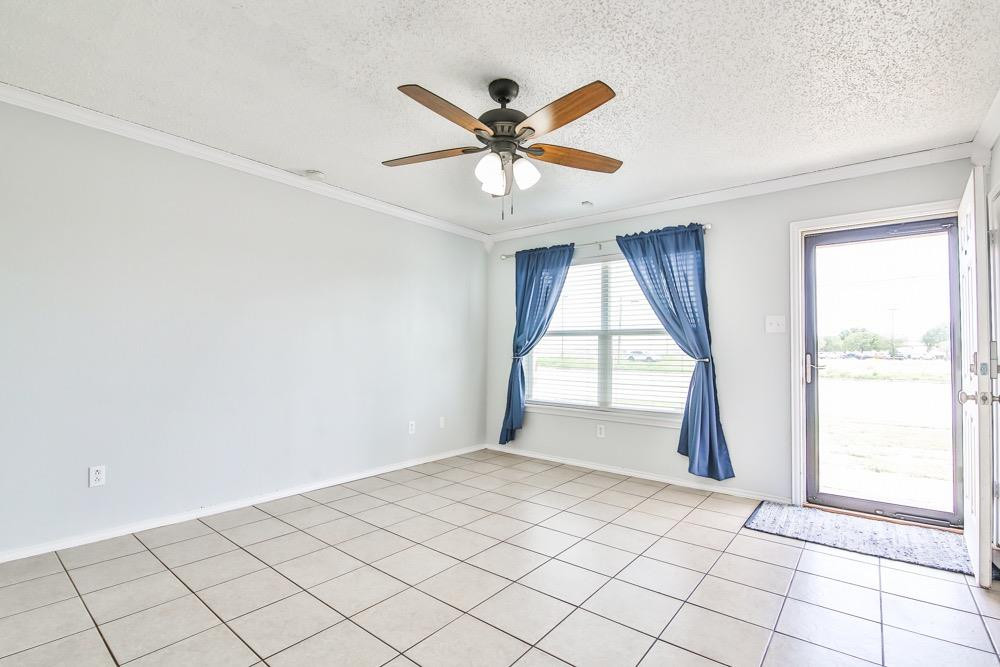 4630 Erskine Street Lubbock, TX 79416 - Photo 7 of 18 Photo 7