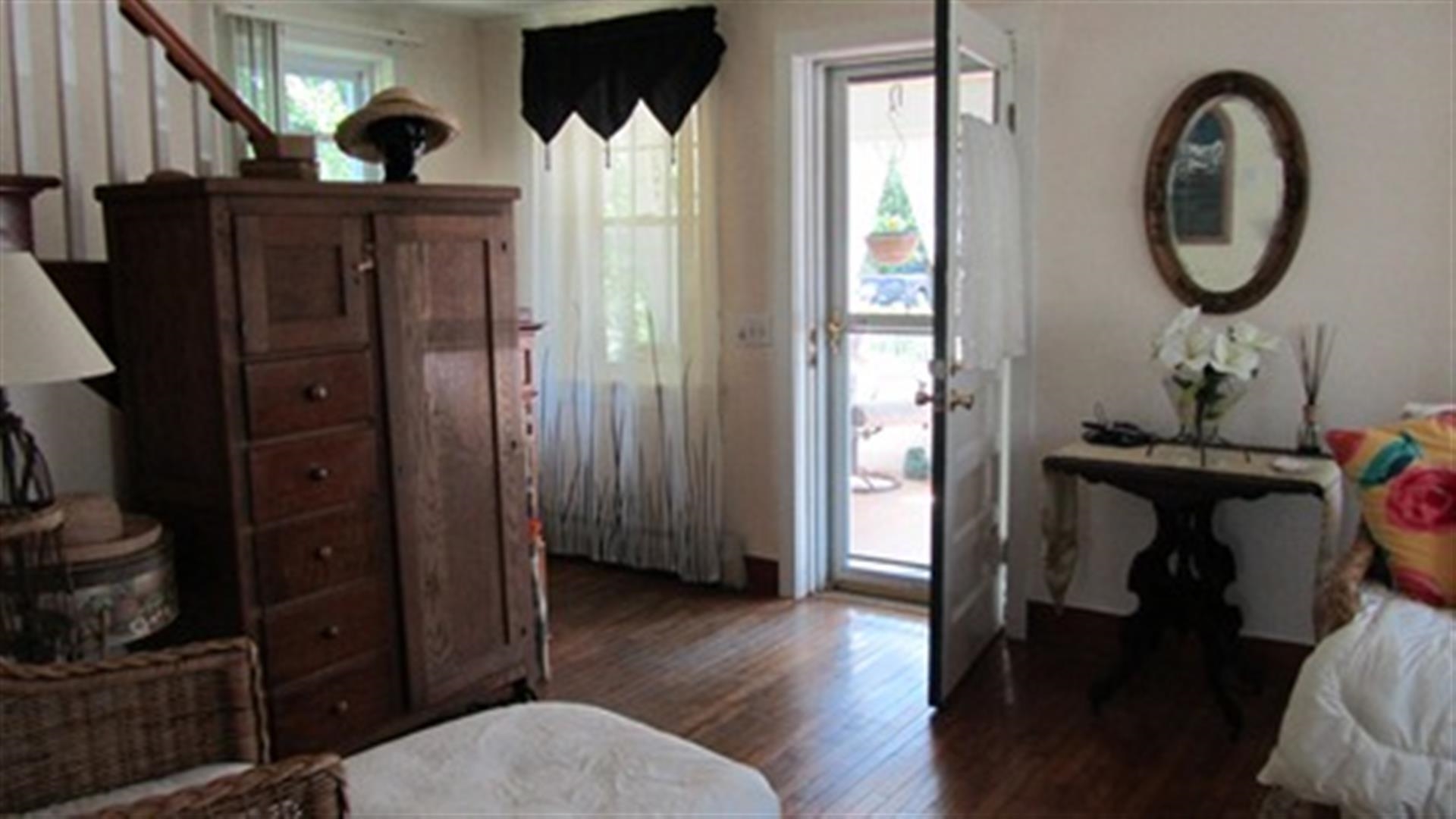 17 Phillips Street Rutland, VT 05701 - Photo 8 of 21