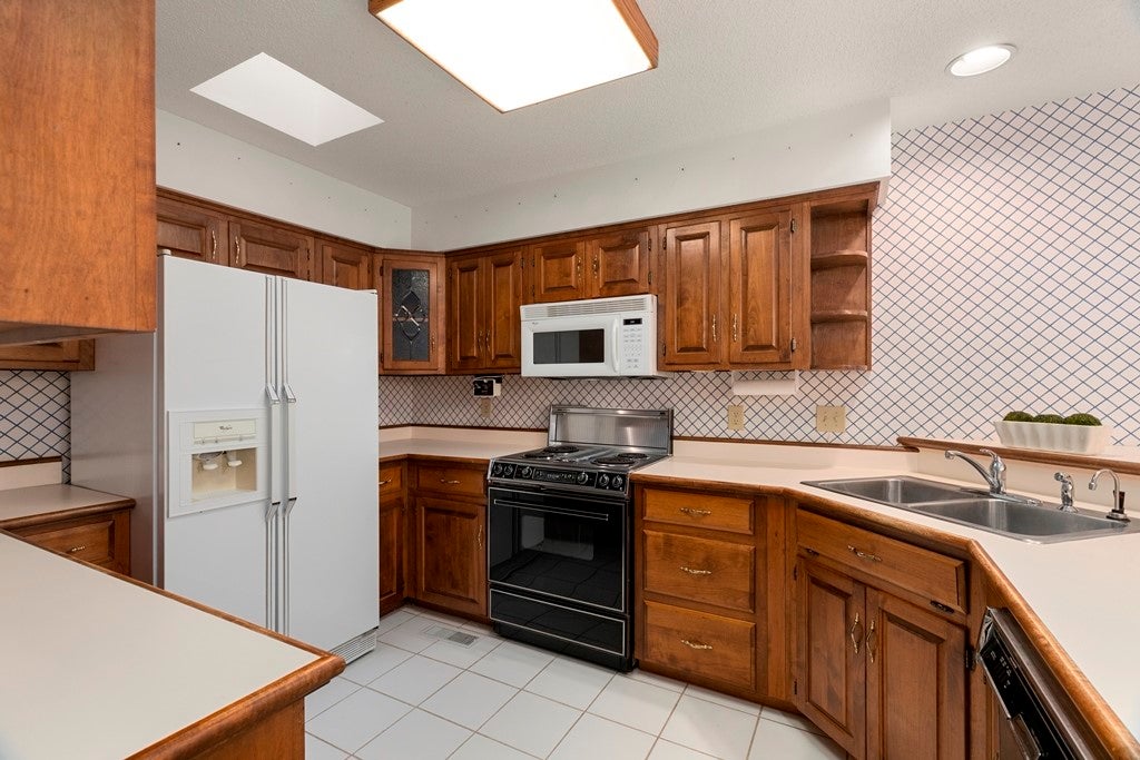 708 South Dean Road Auburn, AL 36830 - Photo 8 of 30 Gallery Image 8