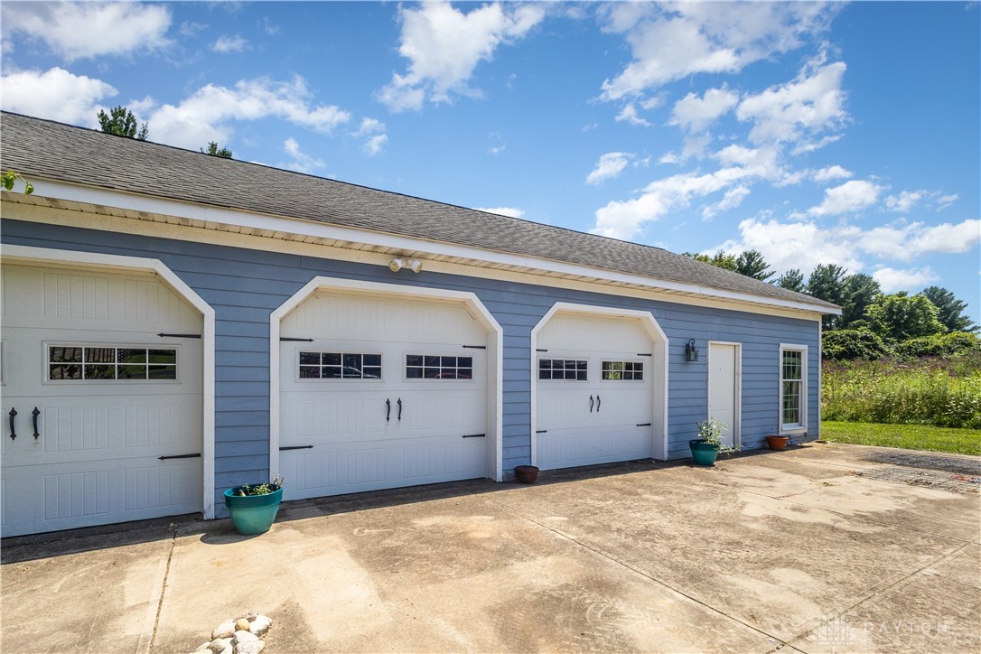 8648 Compton Road Waynesville, OH 45068 - Photo 35 of 39 Gallery Image 35