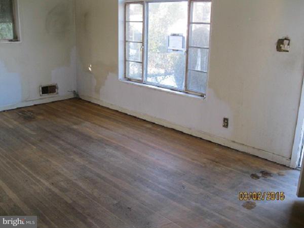 3602 Carey Street Silver Spring, MD 20902 - Photo 2 of 4 Living Room