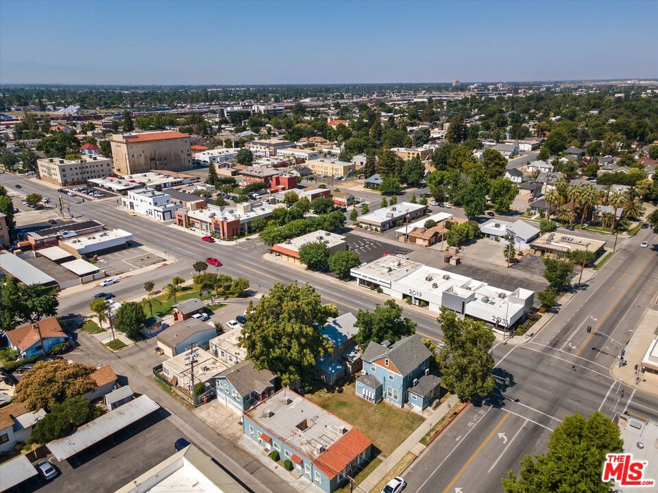 2020 F Street Bakersfield, CA 93301 - Photo 12 of 14 an aerial view of a city with lots of residential buildings