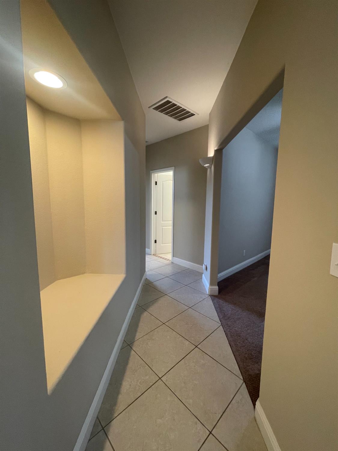 2616 Goshen Avenue Clovis, CA 93611 - Photo 14 of 39 a view of bathroom with shower