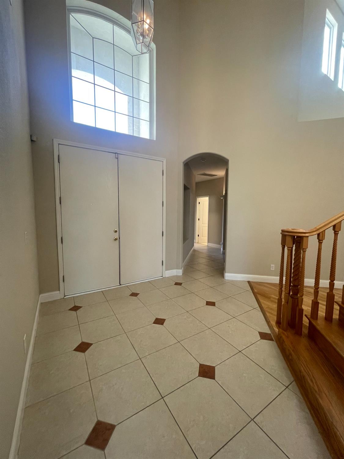 2616 Goshen Avenue Clovis, CA 93611 - Photo 4 of 39 a view of a livingroom with wooden floor and windows