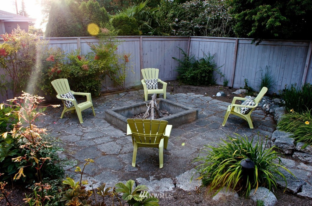 821 Laurel Way Edmonds, WA 98020 - Photo 13 of 19 Gallery Image 13
