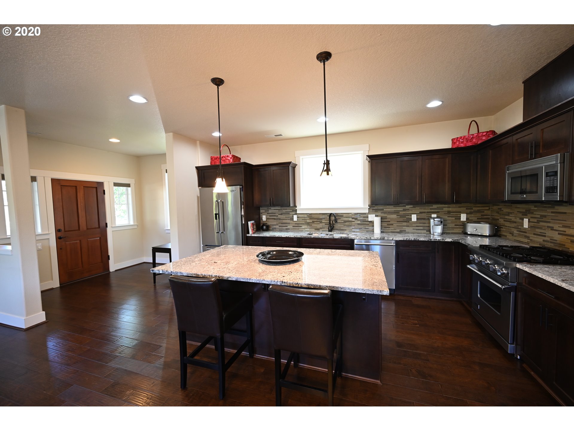 14434 Southwest Rancher Lane Beaverton, OR 97008 - Photo 5 of 19 Gallery Image 5