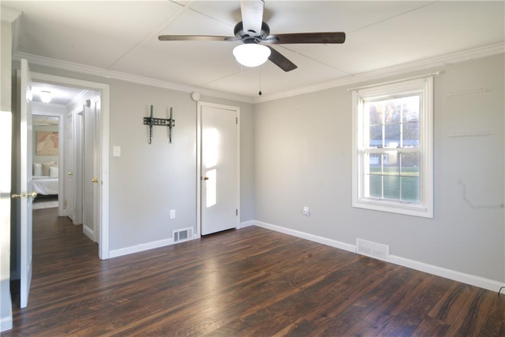 113 Murray Road Valencia, PA 16059 - Photo 20 of 36