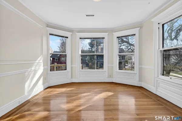 $3,250 | 339 Willow Street, Unit 2, New Haven, CT 06511