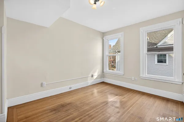 $3,250 | 339 Willow Street, Unit 2, New Haven, CT 06511