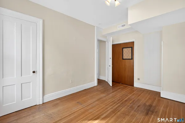 $3,250 | 339 Willow Street, Unit 2, New Haven, CT 06511