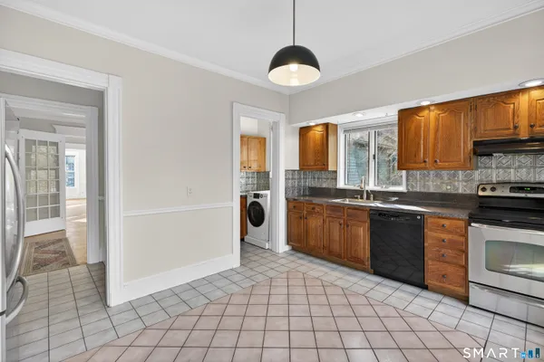 $3,250 | 339 Willow Street, Unit 2, New Haven, CT 06511