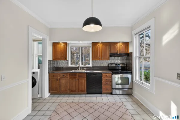 $3,250 | 339 Willow Street, Unit 2, New Haven, CT 06511