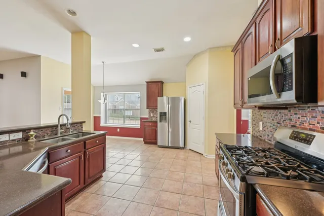 $2,750 | 15114 Magnoliabough Place, Cypress, TX 77429