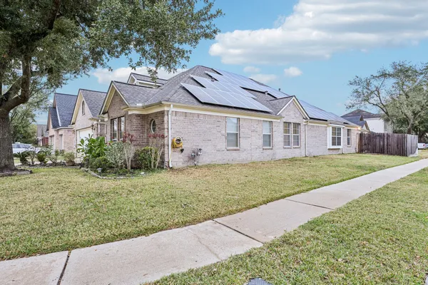 front view of house with a yard