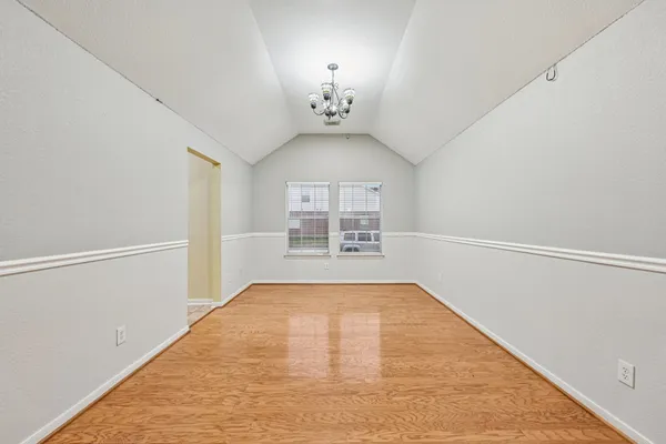 a picture of a wall with a white wall