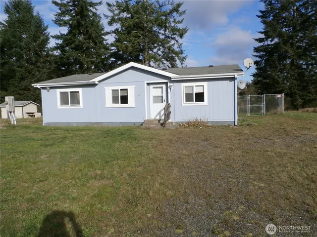 $1,900 | 110 West Freedom Lane, Shelton, WA 98584