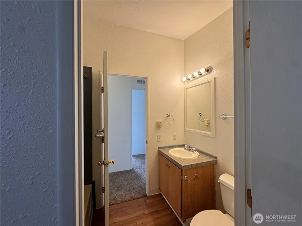 $1,750 | 110 West Freedom Lane, Shelton, WA 98584