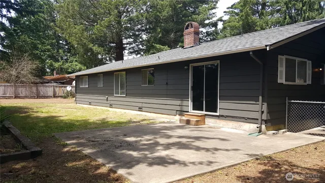 $1,900 | 110 West Freedom Lane, Shelton, WA 98584