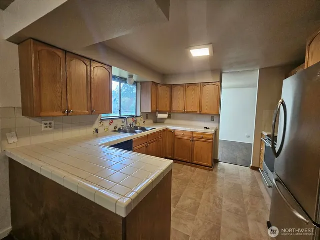 $1,900 | 110 West Freedom Lane, Shelton, WA 98584