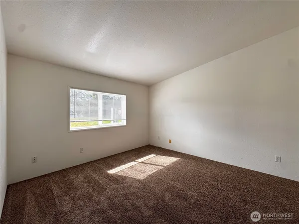 $1,750 | 110 West Freedom Lane, Shelton, WA 98584