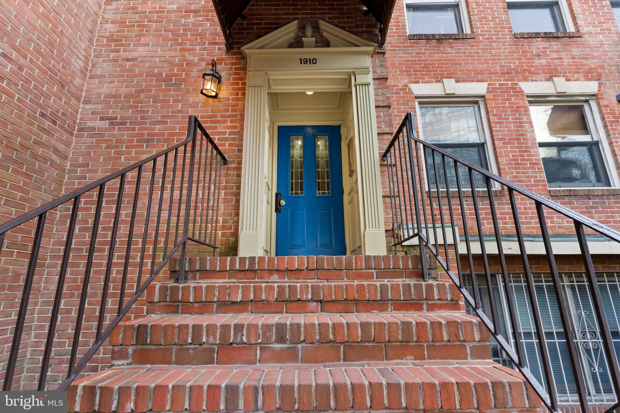 1910 T Street Northwest, Unit 2 Washington, DC 20009 - Photo 26 of 39 Front entrance to 1910 T St NW.