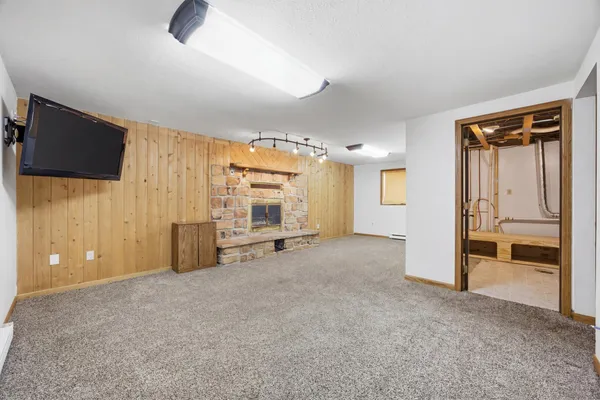 $285,000 | 2155 4th Avenue East, West Fargo, ND 58078