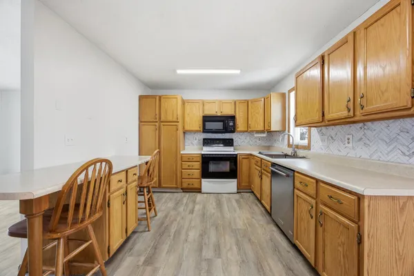 $285,000 | 2155 4th Avenue East, West Fargo, ND 58078