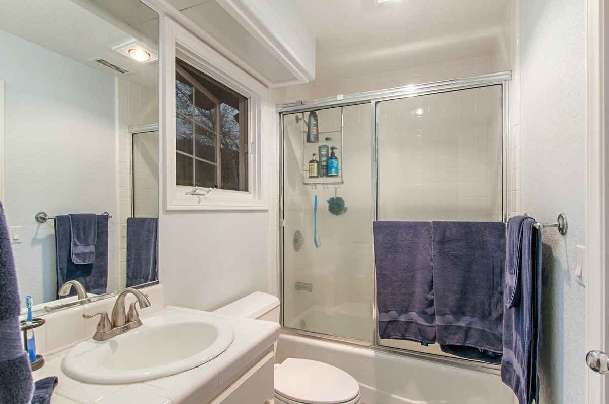 13225 Stone Canyon Road Poway, CA 92064 - Photo 19 of 25