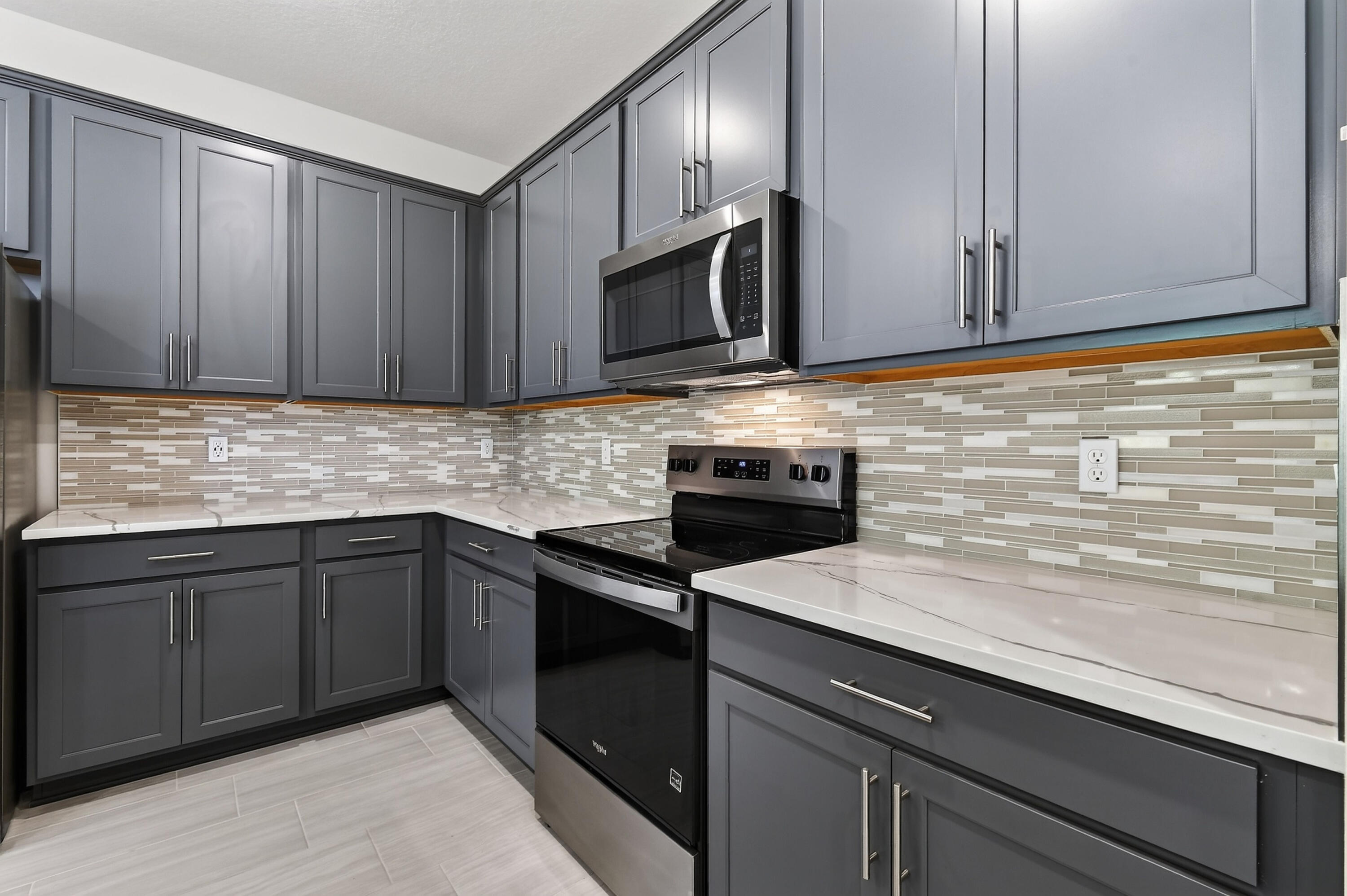 293 Southwest Sally Way Stuart, FL 34997 - Photo 12 of 61 293SWSallyWay(15)